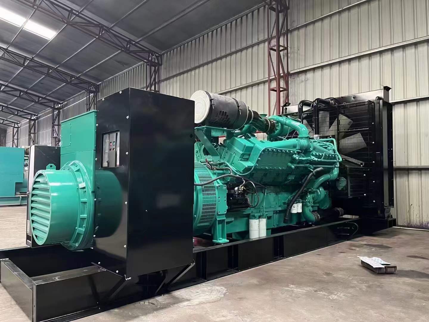 龙游如何降低 800kW 柴油发电机输出电流的波动？